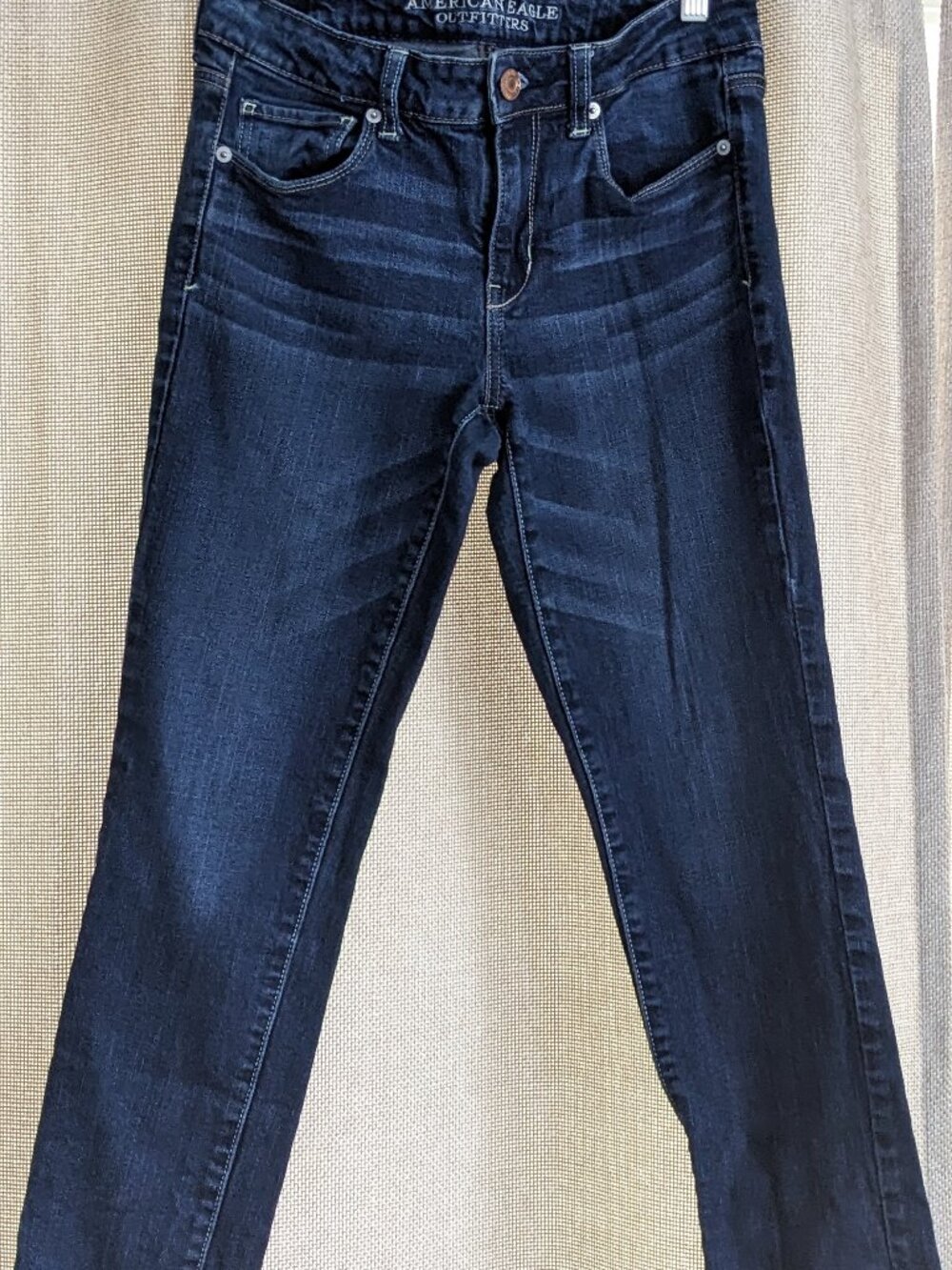 American Eagle Outfitters Dark Wash Distressed Skinny Stretch Size 10 Short